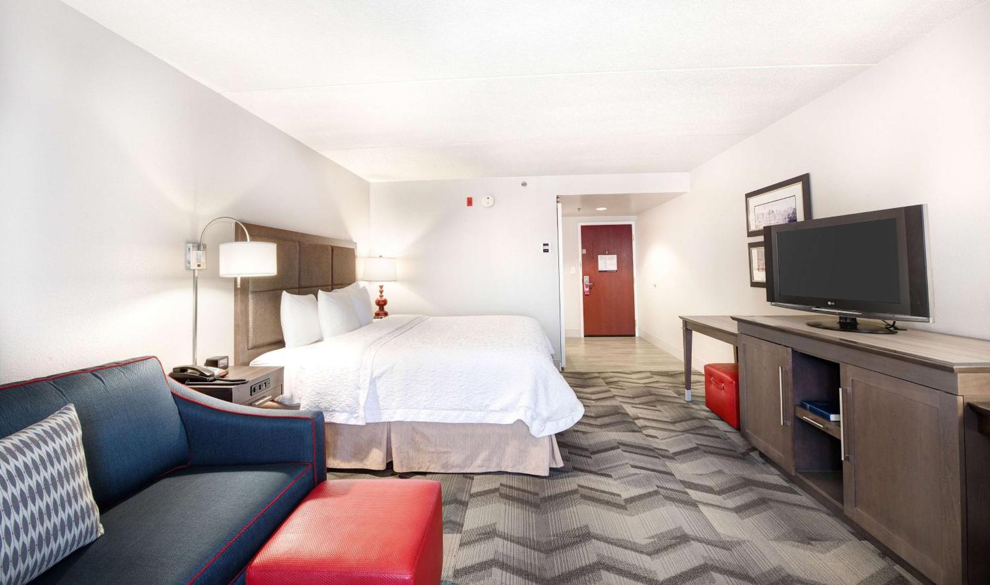 Hampton Inn & Suites Atlanta-Galleria Smyrna Exterior foto