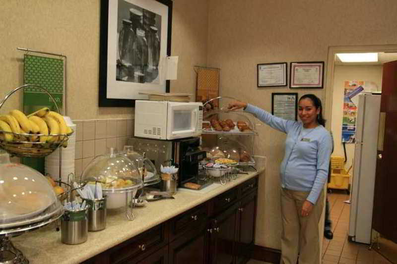 Hampton Inn & Suites Atlanta-Galleria Smyrna Restaurant foto
